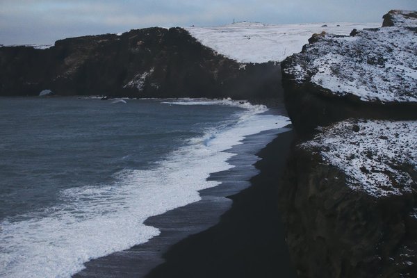 Où trouver les meilleures plages de sable noir en Islande?